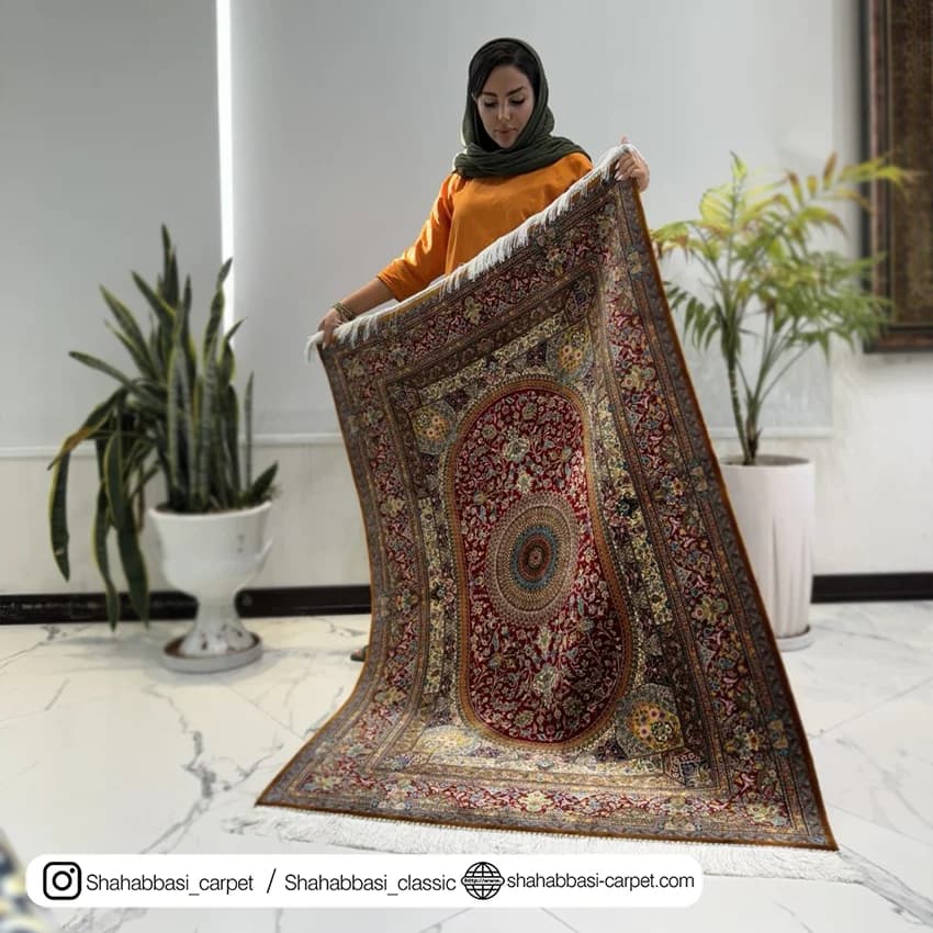 فرش تمام ابریشم کد 64 لاکی — تصویر ۶
