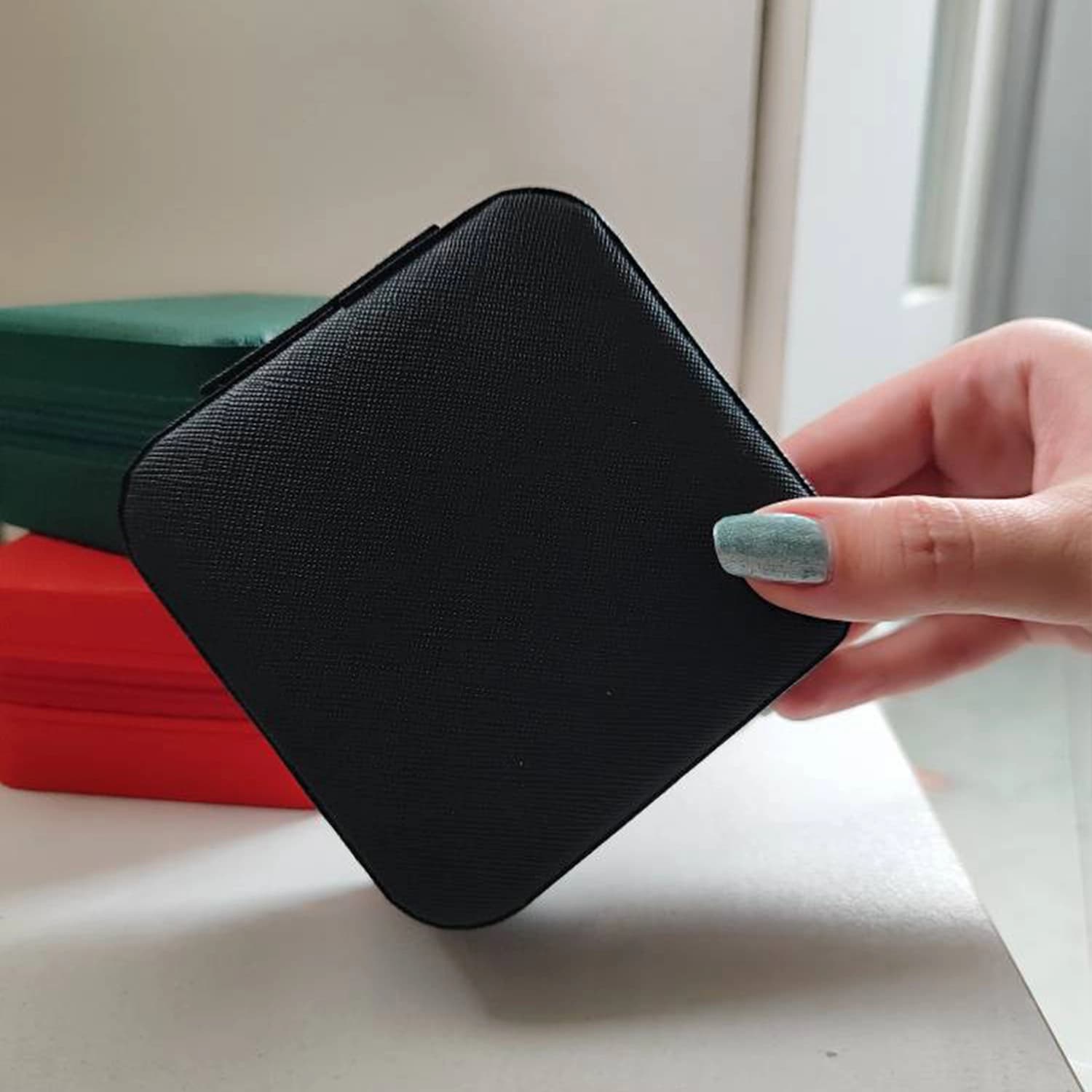 کیف جواهرات مشکی — تصویر ۴