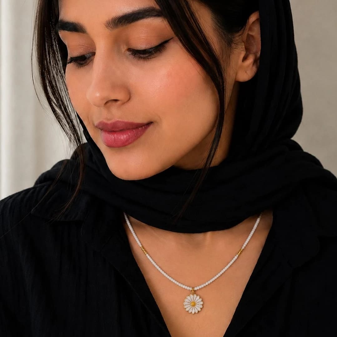 گردنبند منجوقی طرح بابونه — تصویر ۳