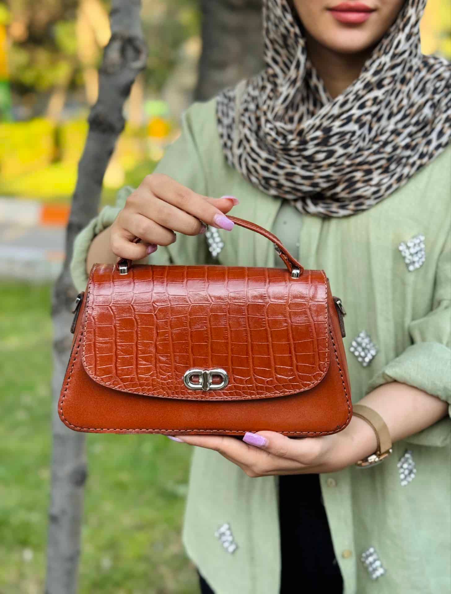 کیف چرم طبیعی مدل آرمیتا — تصویر ۸