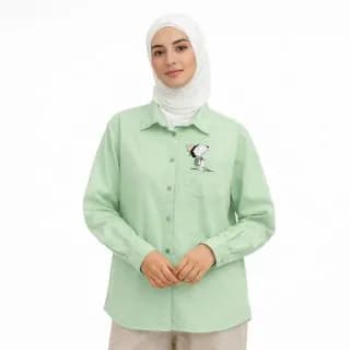 شومیز تترون زنانه طرح اسنوپی رنگ سبز