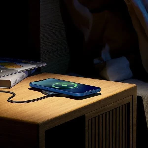 شارژر وایرلس بیسوس Baseus Digital LED Display Gen 2 Wireless Charger CCED000001 توان ۱۵ وات — تصویر ۹
