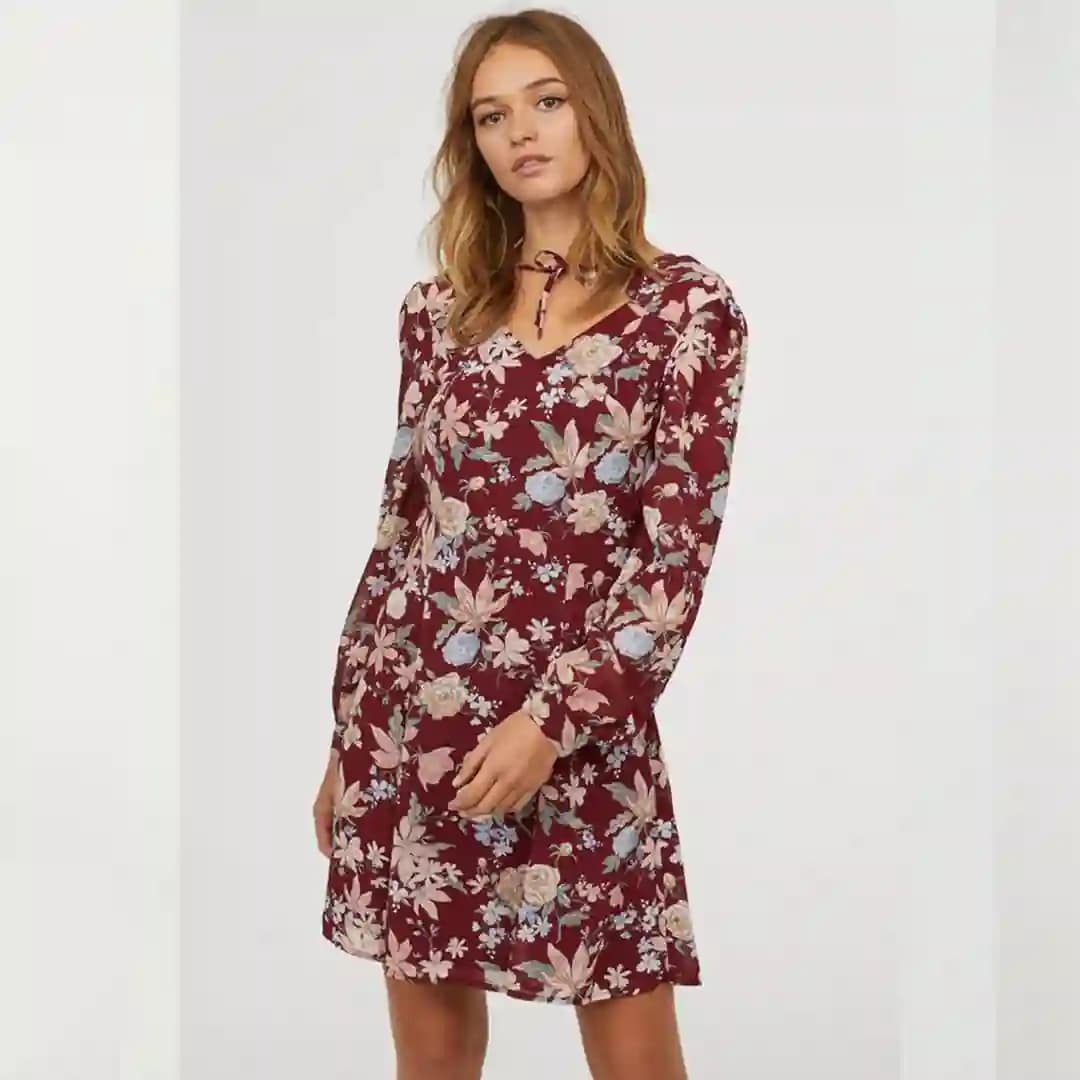 پیراهن مجلسی زنانه دخترانه گلدار یقه هفت قرمز اچ اند ام H&M کات لیبل سایز 36 — تصویر ۲