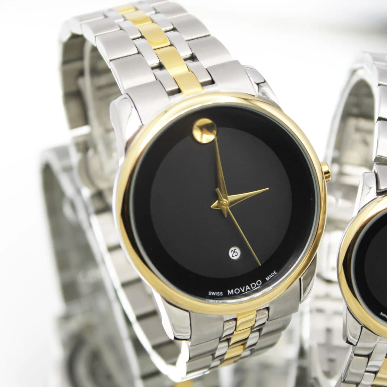 ساعت ست زنانه و مردانه موادو (Movado) مدل 2045 — تصویر ۱۰