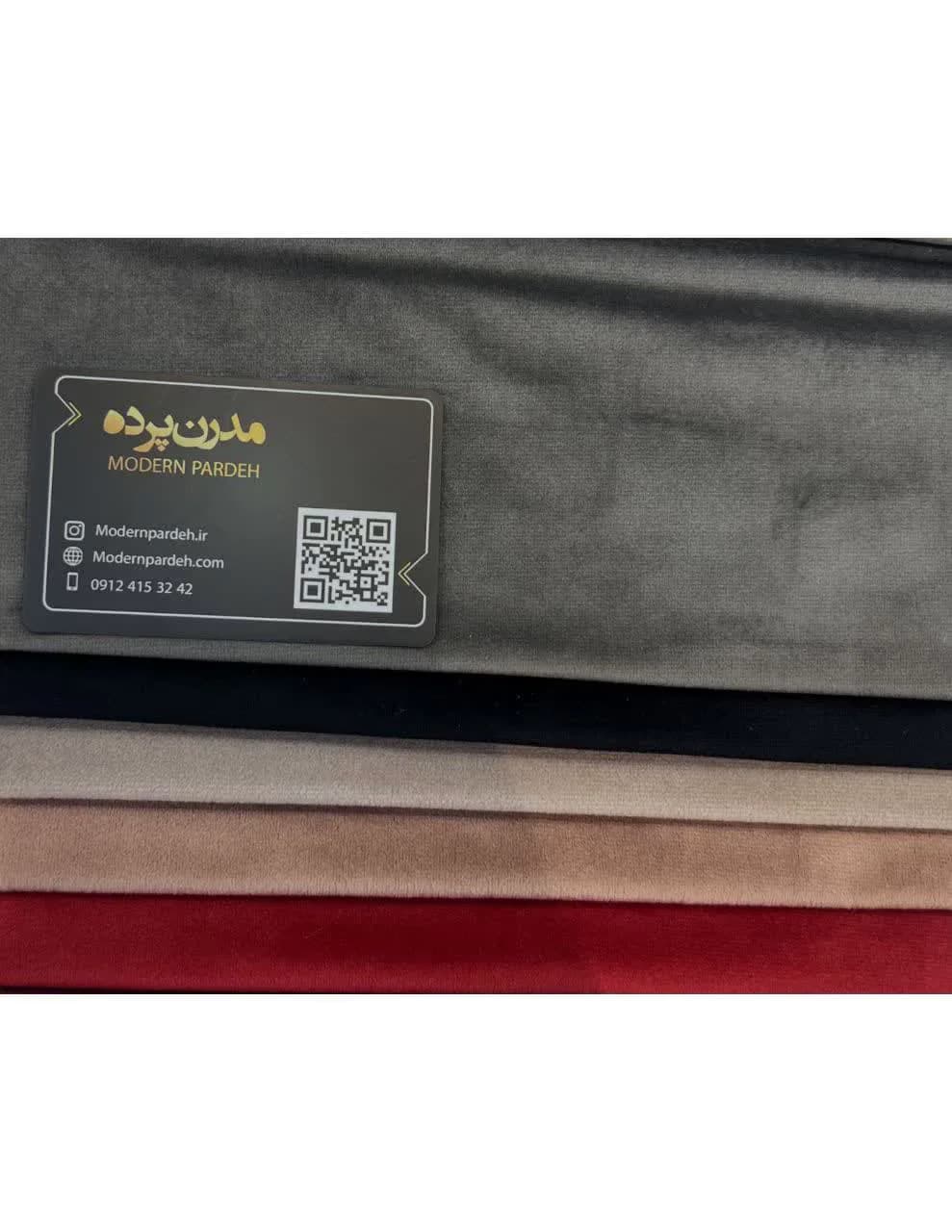 پرده مینیمال ترکیب حریر و مخمل طوسی تیره کد 28 — تصویر ۵