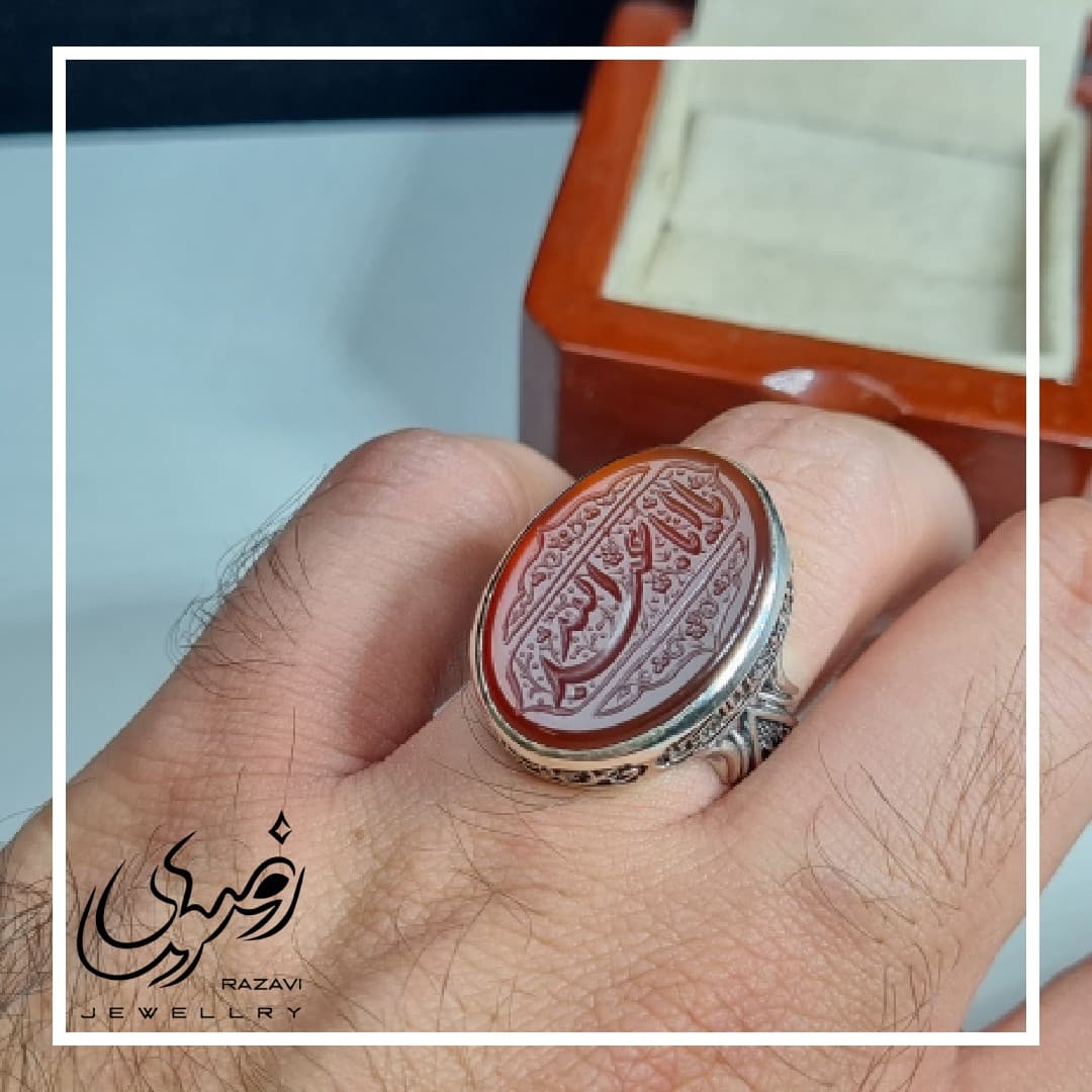 انگشتر نقره مردانه عقیق سرخ با حکاکی یا اباعبدالله (ع) — تصویر ۳