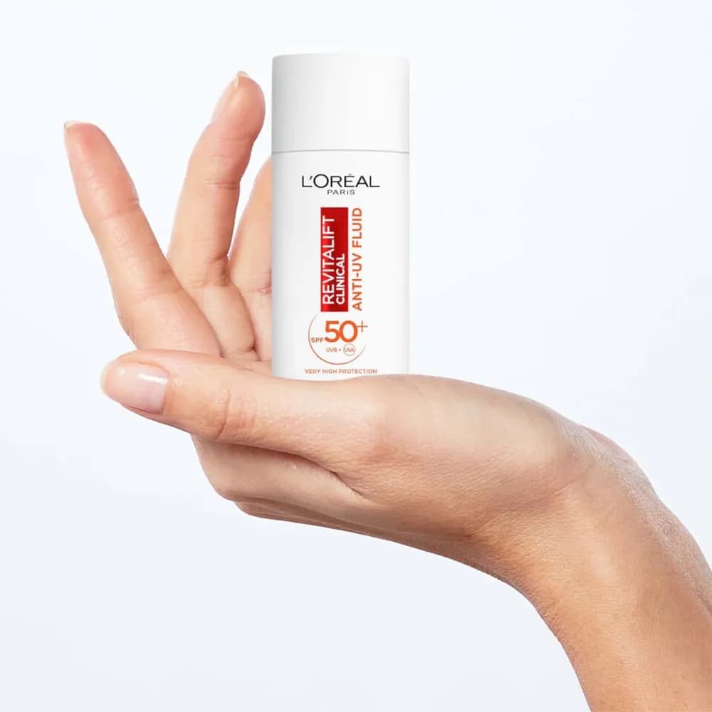 ضد آفتاب فلوئیدی لورال Loreal مدل رویتالیفت کلینیکال Revitalift Clinical حاوی ویتامین سی اورجینال — تصویر ۸