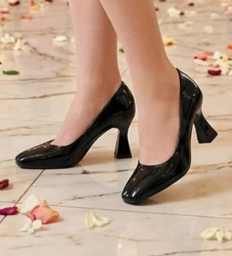کفش پاشنه دار ورنی زنانه کد 6681 — تصویر ۴