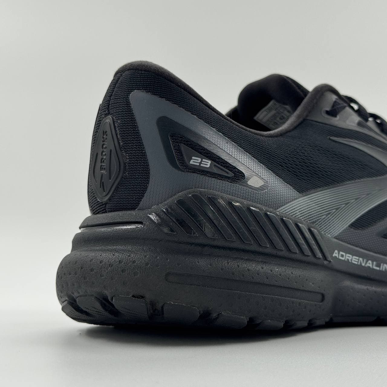 بروکس آدرنالین جی تی اس BROOKS ADRENALINE GTS 23 WIDE (2E) مدل 1103912E020 — تصویر ۴