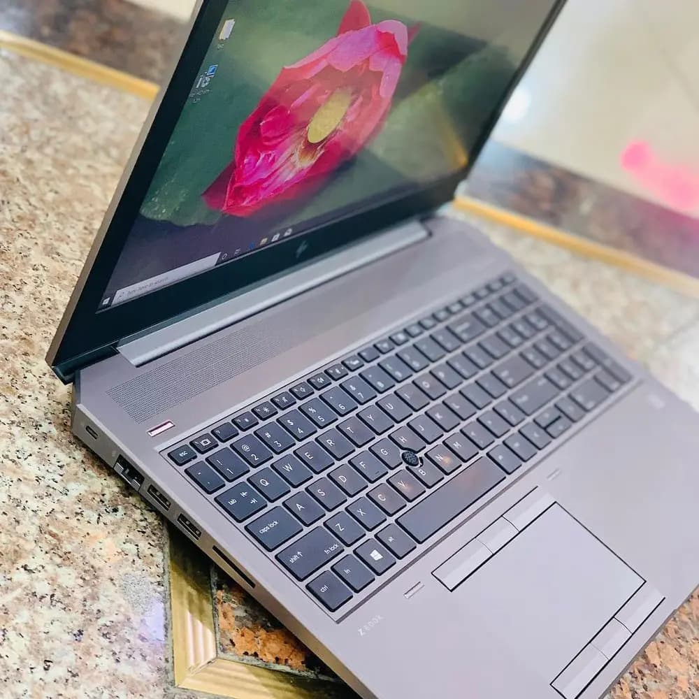 لپ تاپ اچپی Zbook 15 G5 با پردازنده Core i7 8550H رم 16 گیگابایت حافظه داخلی 512 ssd گرافیک NVIDIA QOADRO P2000 4G لپ تاپ 15.6 اینچی — تصویر ۷