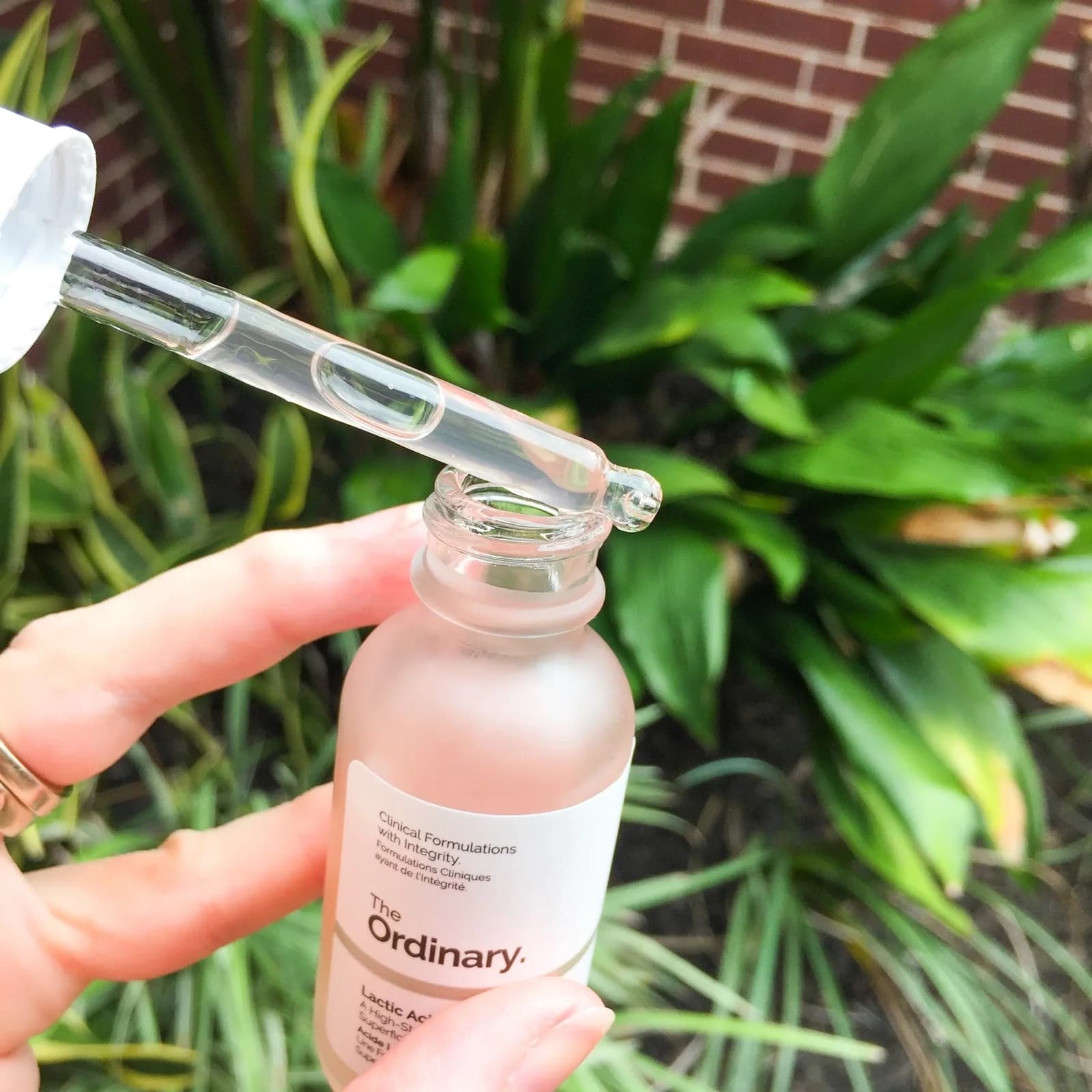 سرم لاکتیک اسید 10% اوردینری Ordinary Lactic Acid + HA — تصویر ۳