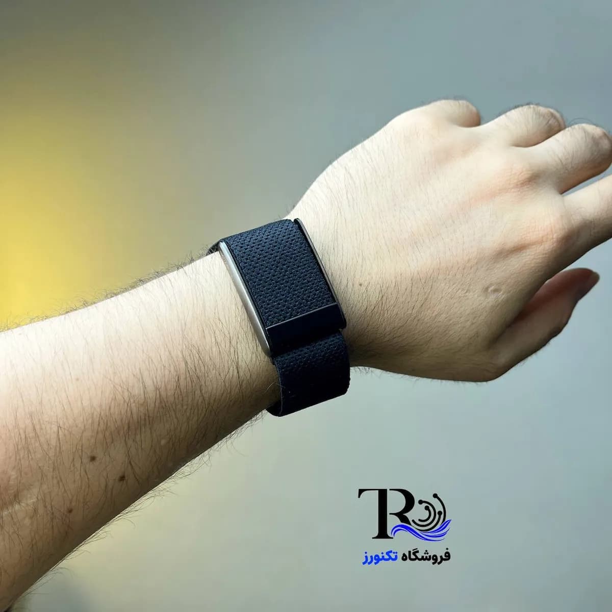 مچ بند هوشمند طرح ووپ (Whoop) — تصویر ۳