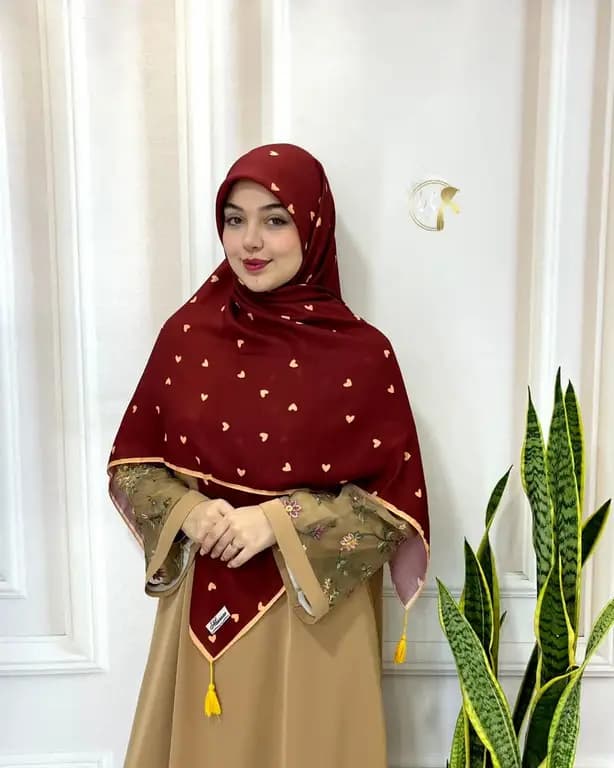 روسری سوپر نخ قلبی زرشکی قواره بزرگ — تصویر ۸