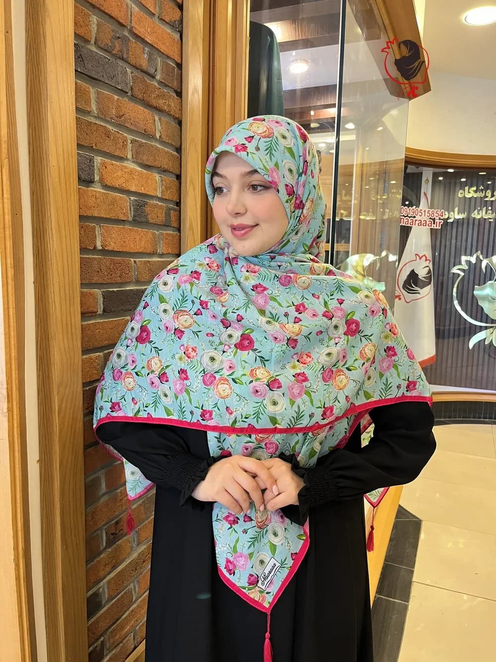 روسری سوپر نخ گلریز آبی فیروزه ای قواره بزرگ — تصویر ۲
