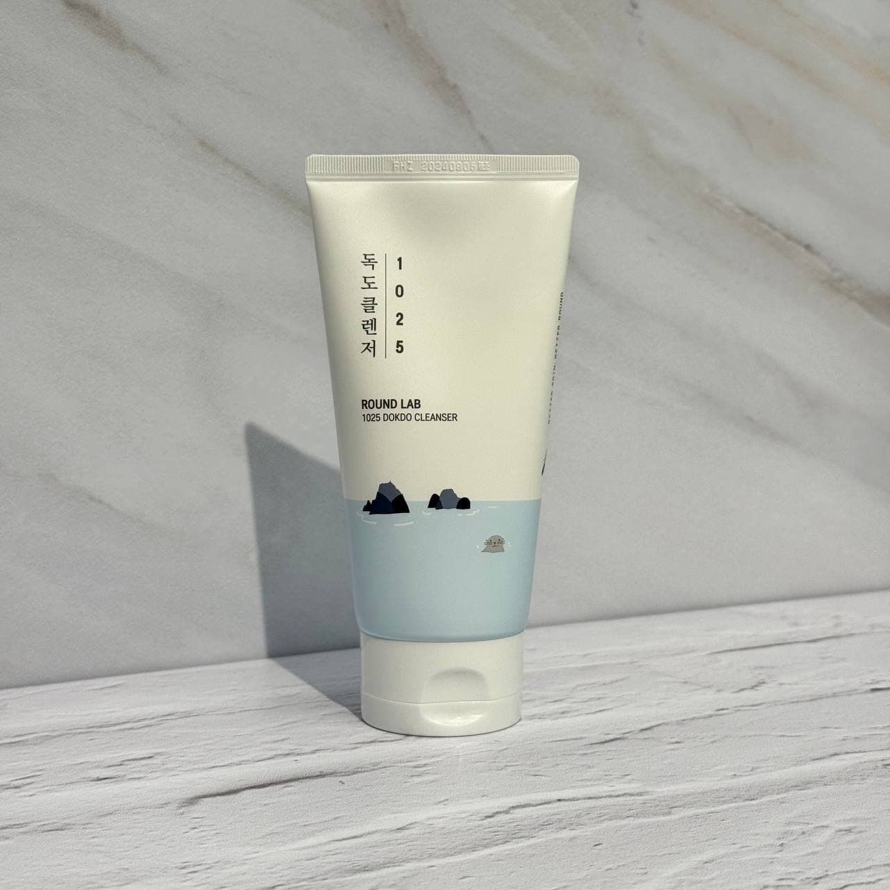 فوم شستشوی مرطوب کننده 1025 دوکدو راندلب 150 میل ROUND LAB 1025 Dokdo Cleanser — تصویر ۴