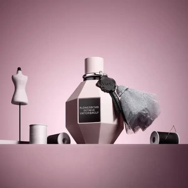 عطر زنانه ویکتور اند رولف فلاور بمب اکستریم ادو پرفیوم Viktor & Rolf Flowerbomb Extreme Eau de Parfum — تصویر ۳