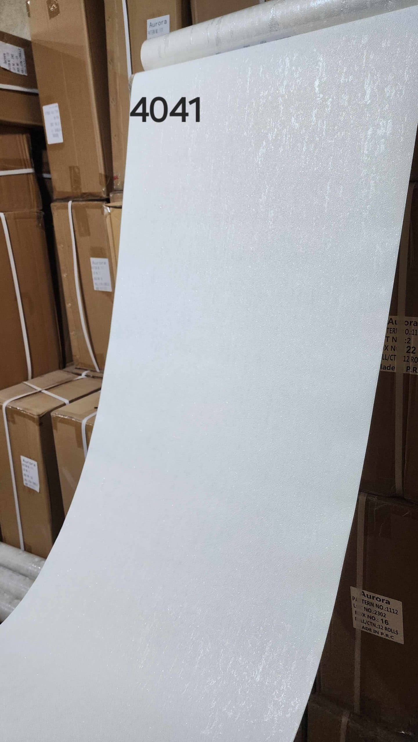 کاغذ دیواری حراجی طرح پتینه کاغذدیواری ساده سفید روشن قابل شستشو کد 4041 سفید NH30977 (کپی)