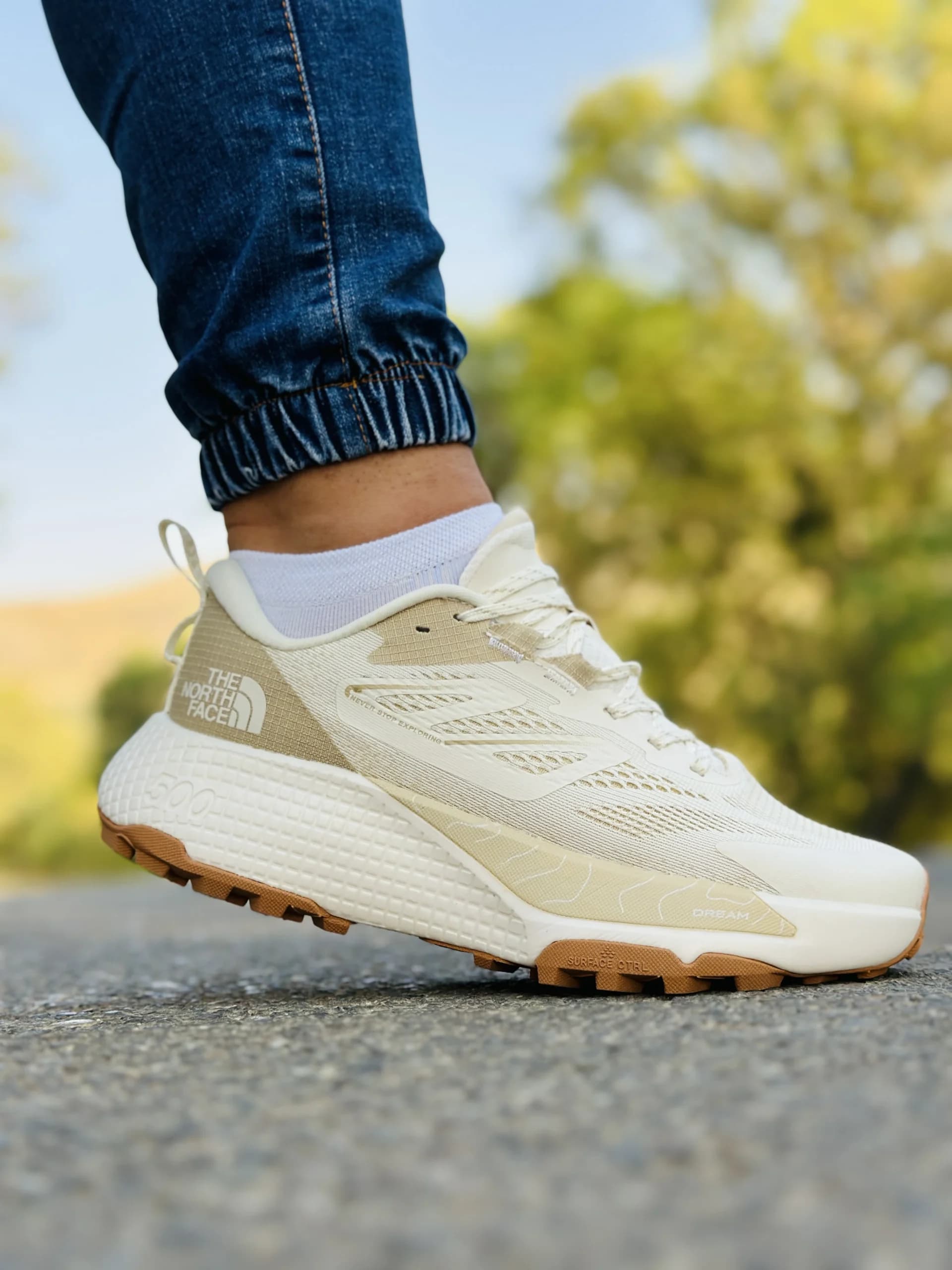 کتونی نورث فیس مدل Altamesa 500 رنگ کرم — تصویر ۲