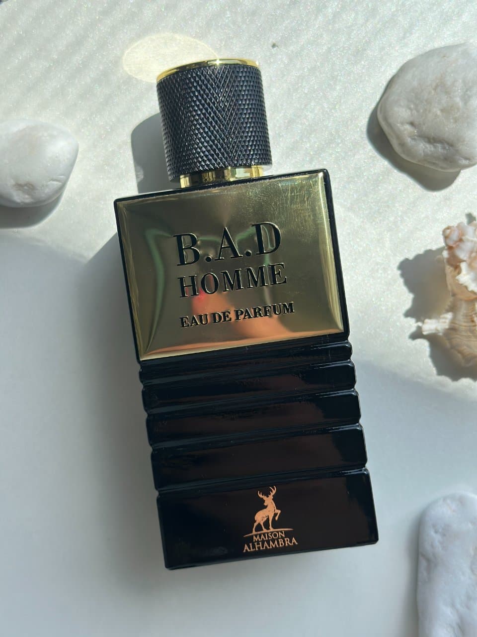 ادکلن الحمبرا کالکشن Carolina Herrera Bad Boy حجم ۱۰۰ میلیلیتر — تصویر ۵