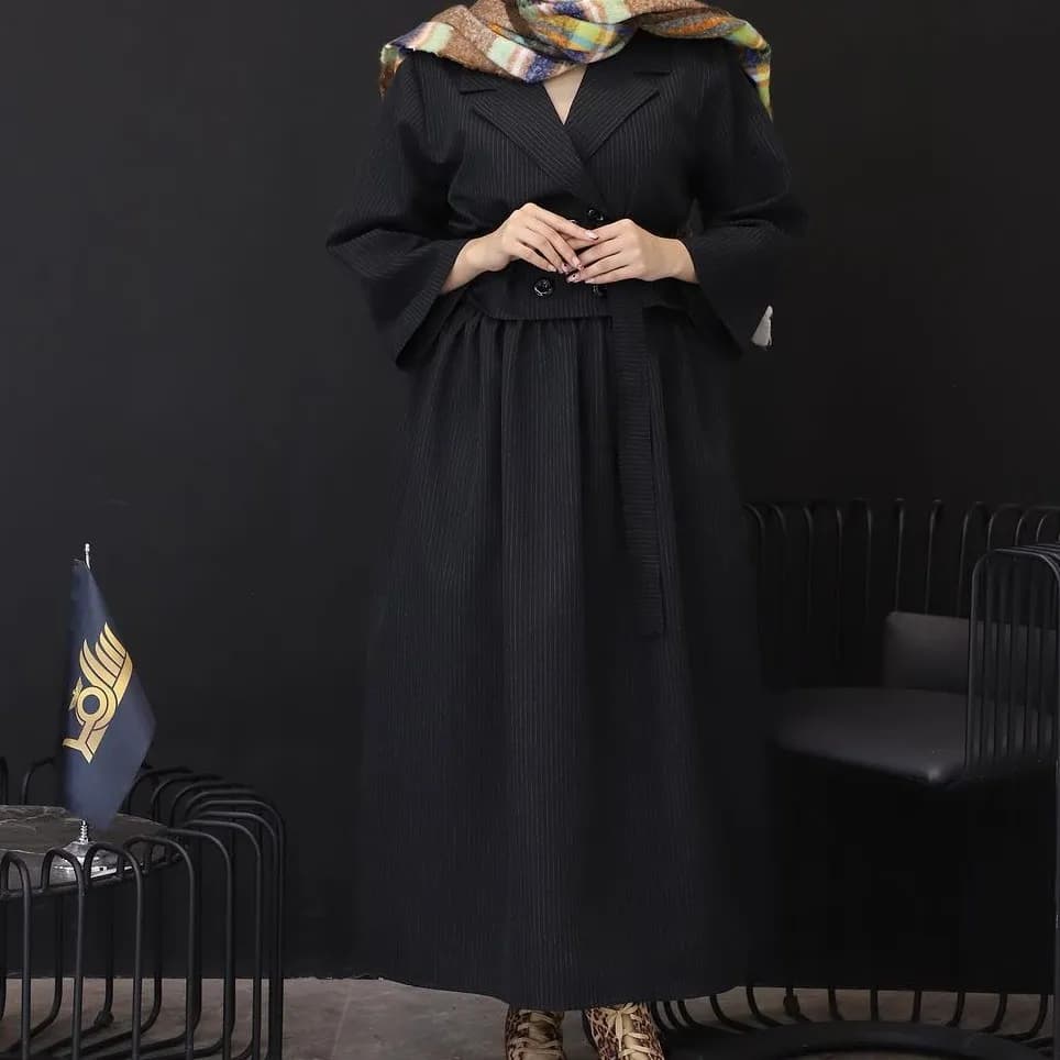 کت دامن زنانه مدل برشکا پارچه دیپلمات رنگ مشکی سایز 1 و 2 — تصویر ۱۲