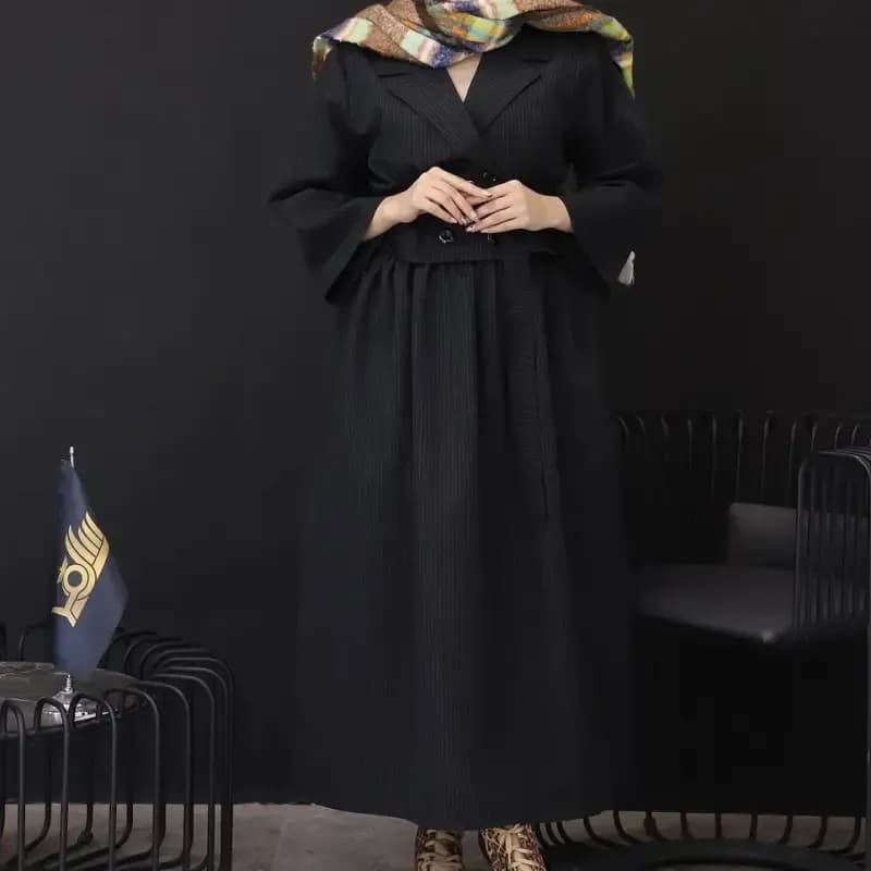 کت دامن زنانه مدل برشکا پارچه دیپلمات رنگ مشکی سایز 1 و 2 — تصویر ۵