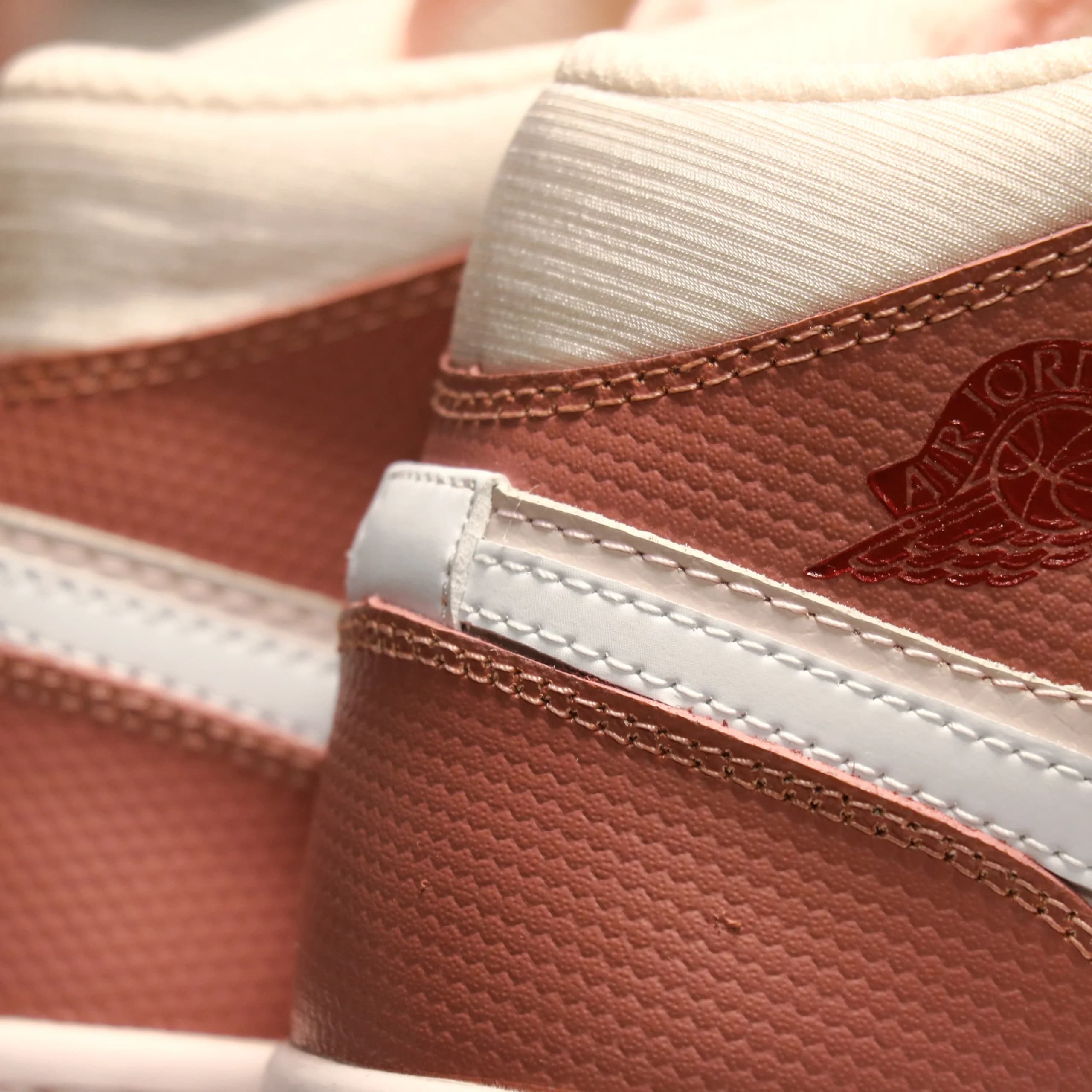 کفش زنانه نایک air jordan 1 — تصویر ۷