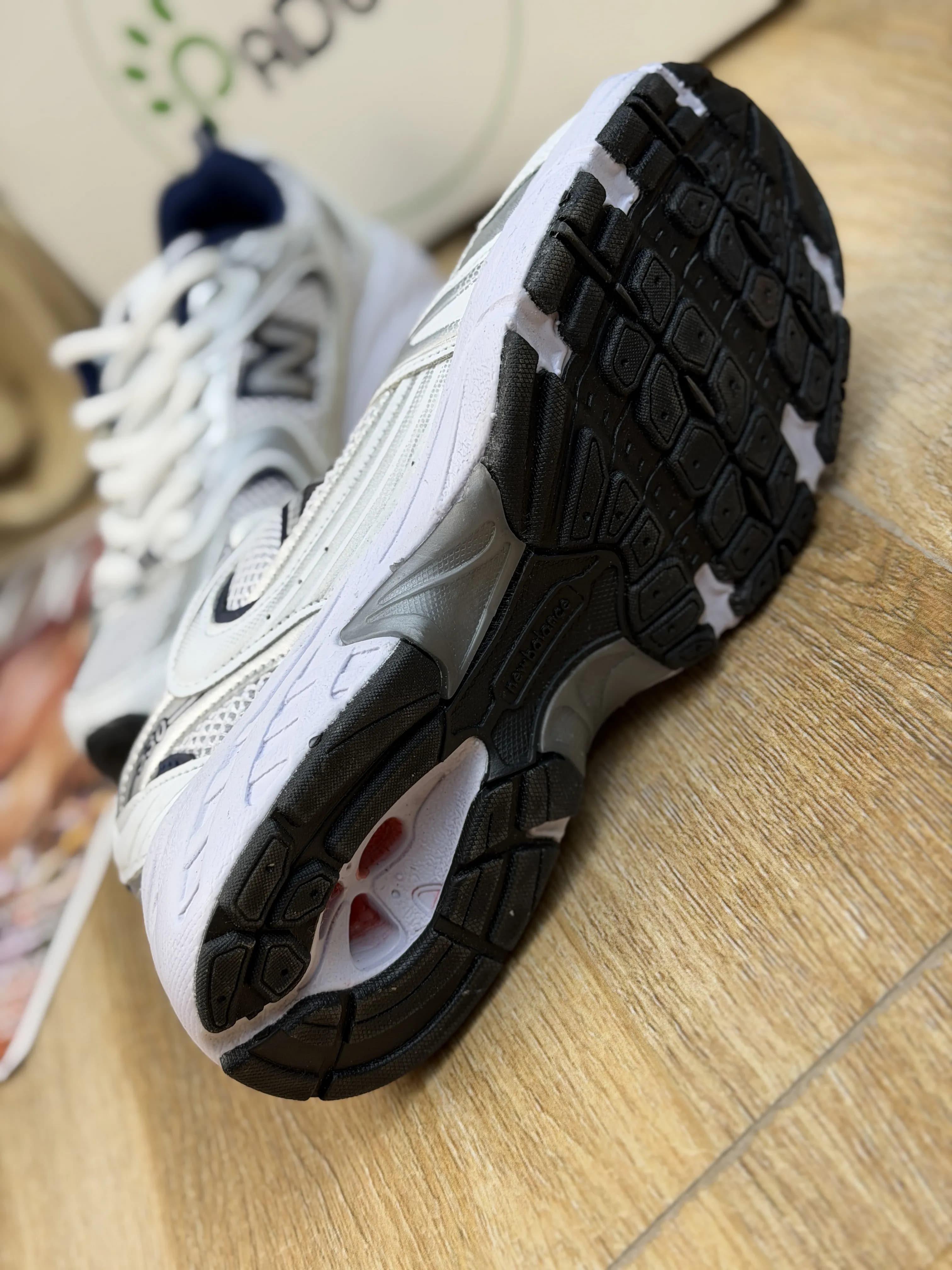 کتونی زنانه نیوبالانس 530 New balance زیره EVA کد 23407 — تصویر ۷