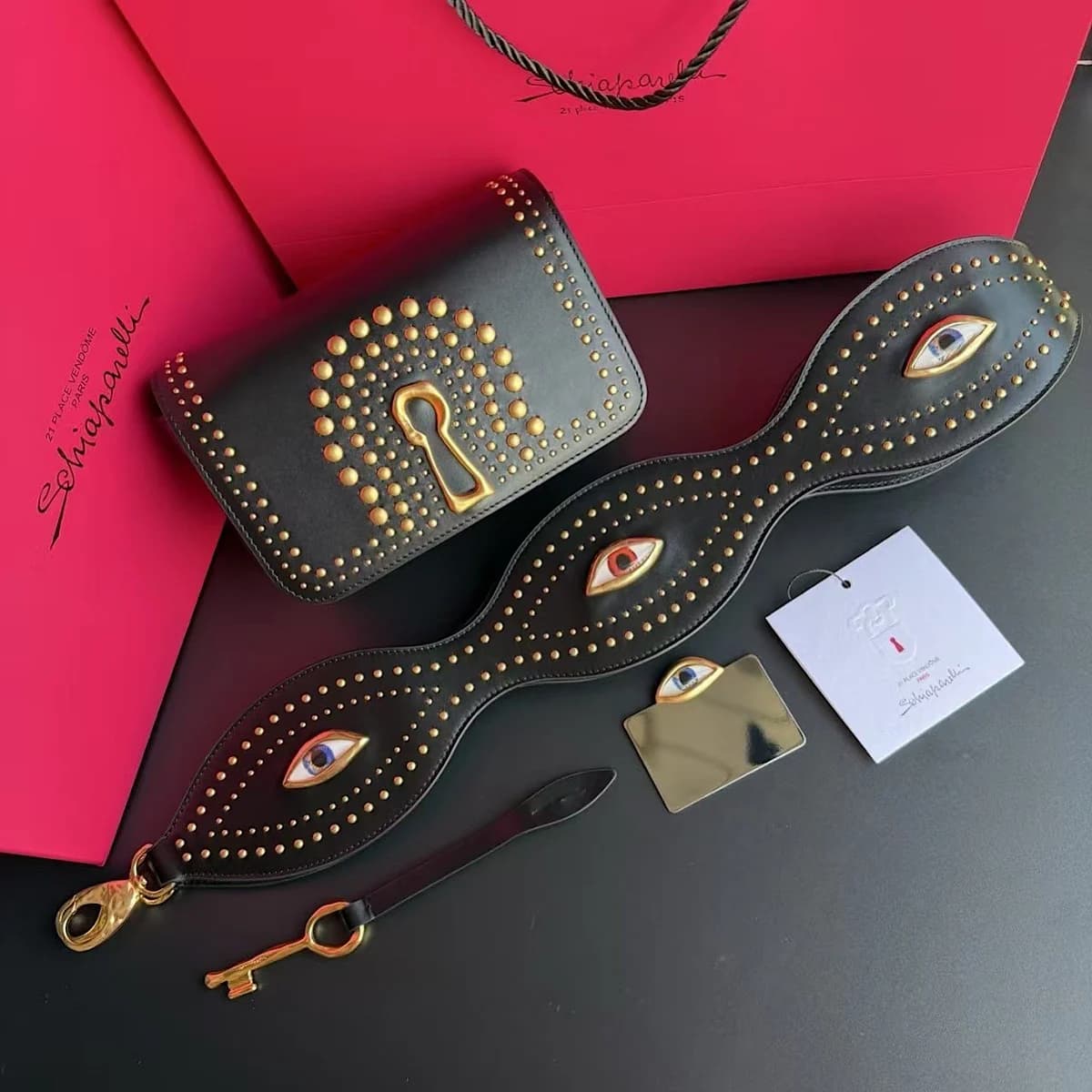 کیف برند اسکیاپارلی ( Schiaparelli clutch bag) — تصویر ۸