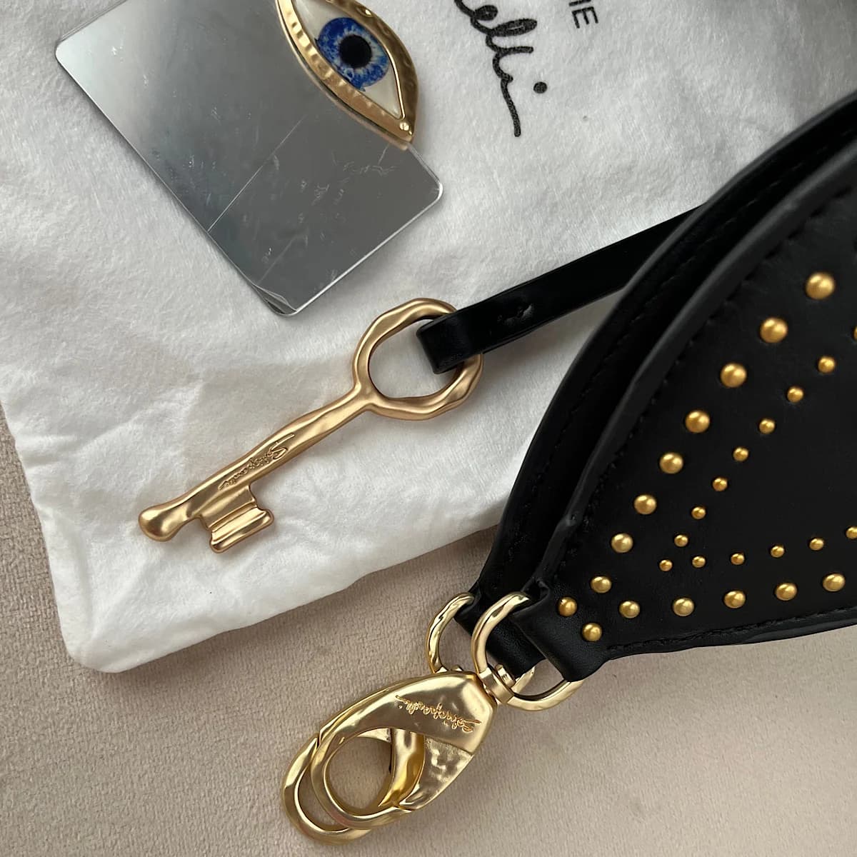 کیف برند اسکیاپارلی ( Schiaparelli clutch bag) — تصویر ۱۱