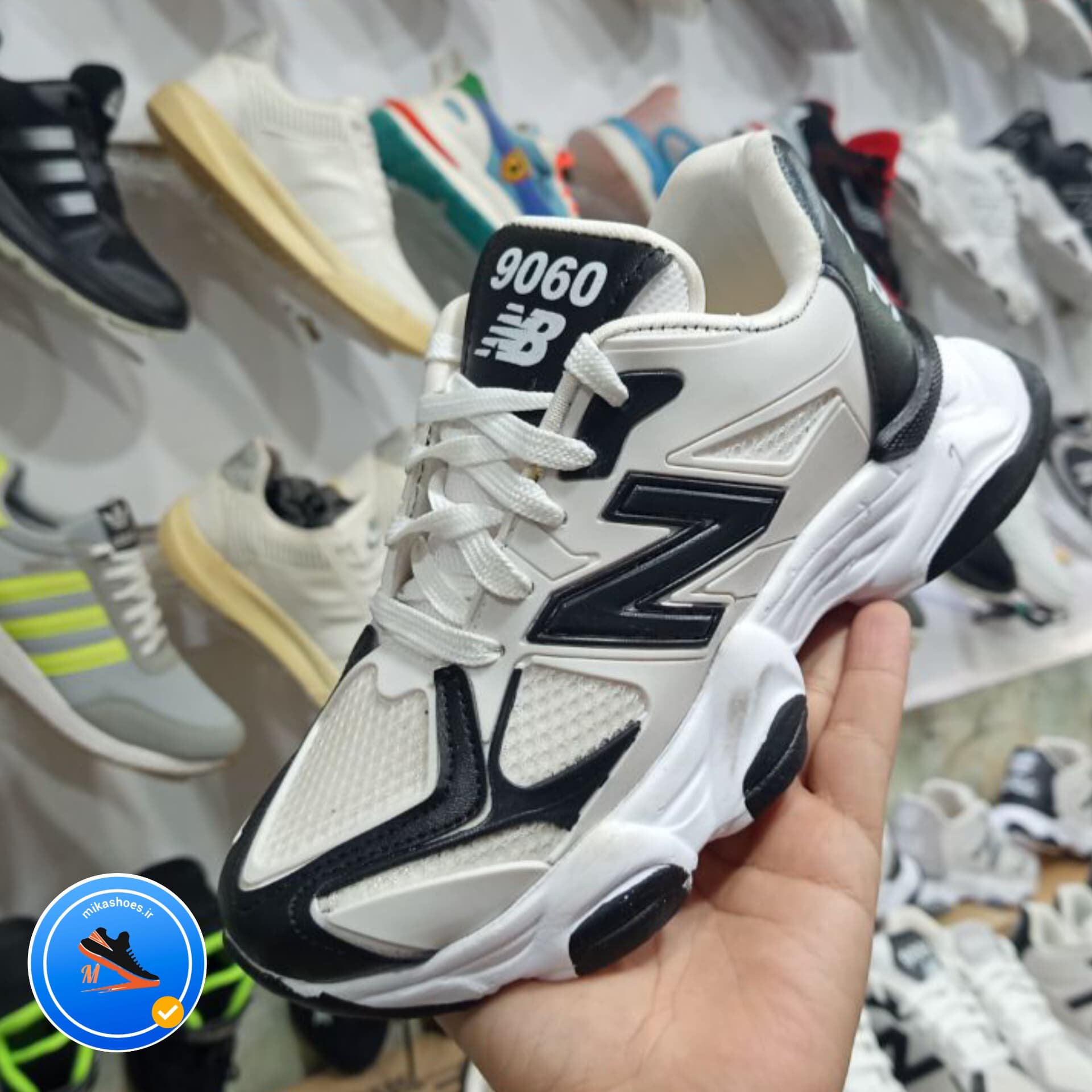 کتونی نیوبالانس 9060سفیدمشکی سایز 37الی 40-کفش میکاشویز-mikashoes — تصویر ۳