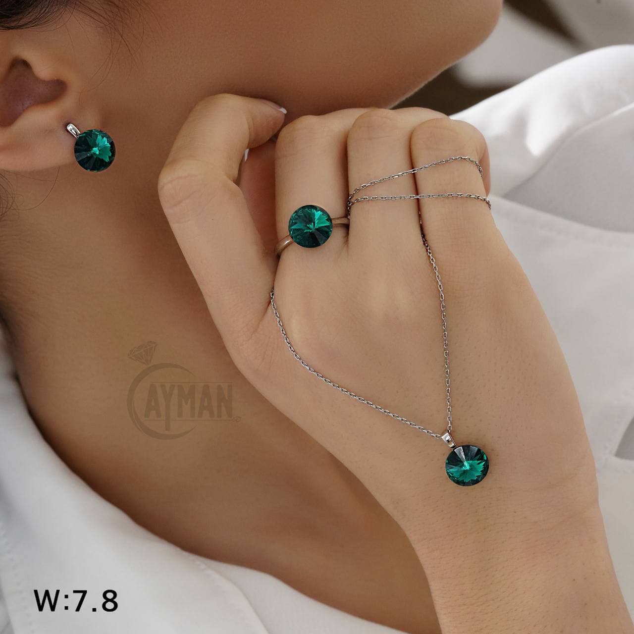 نیمست جواهری نقره طرح نگین سبز کد DA69299