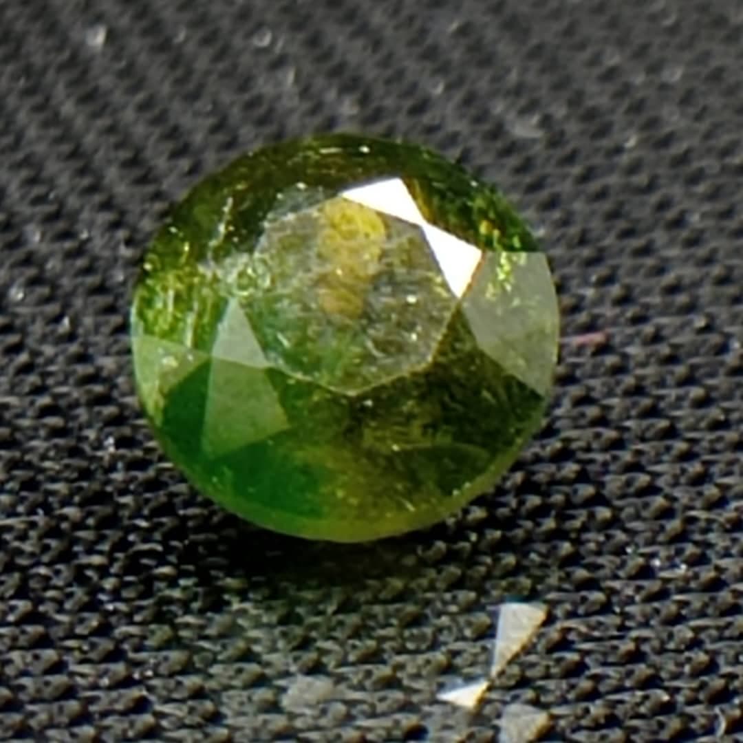 جواهر دمانتوئید D126