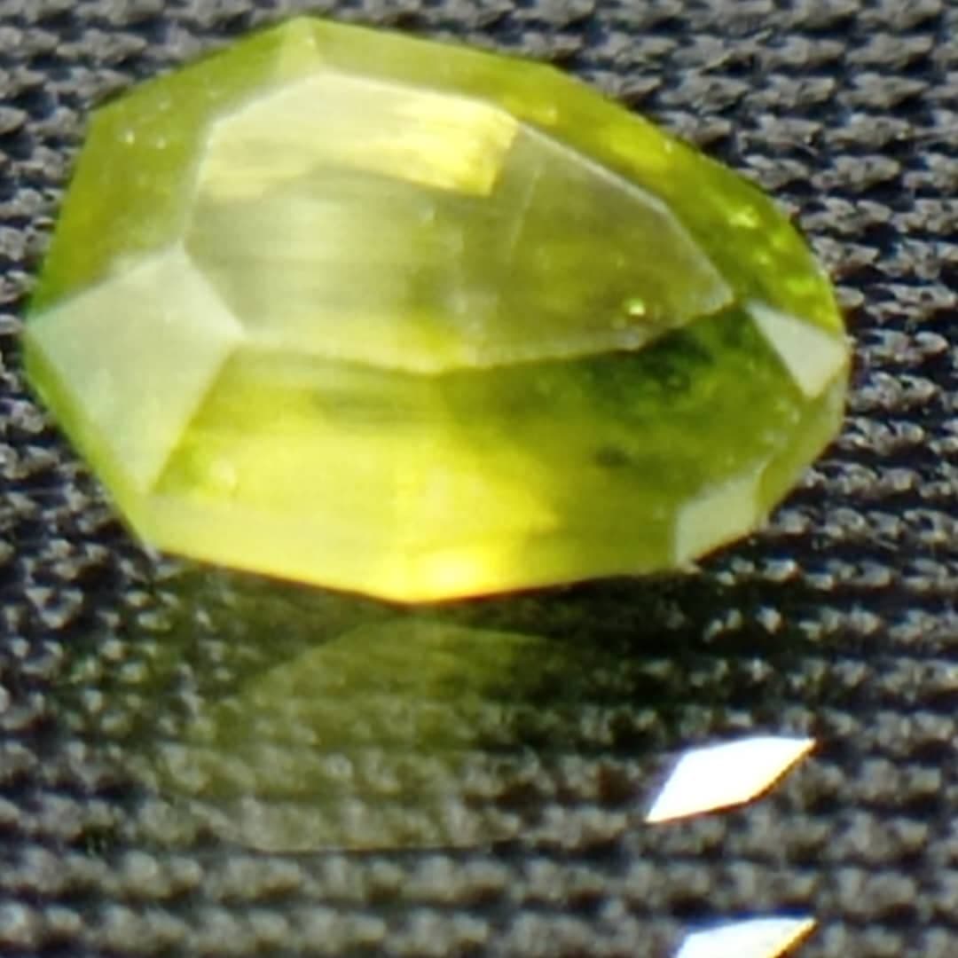 جواهر دمانتوئید D122