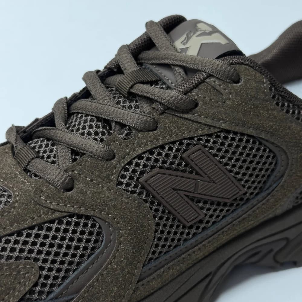 کتونی زنانه نیوبالانس 530 قهوهای تیره | New Balance 530 Dark Brown — تصویر ۵