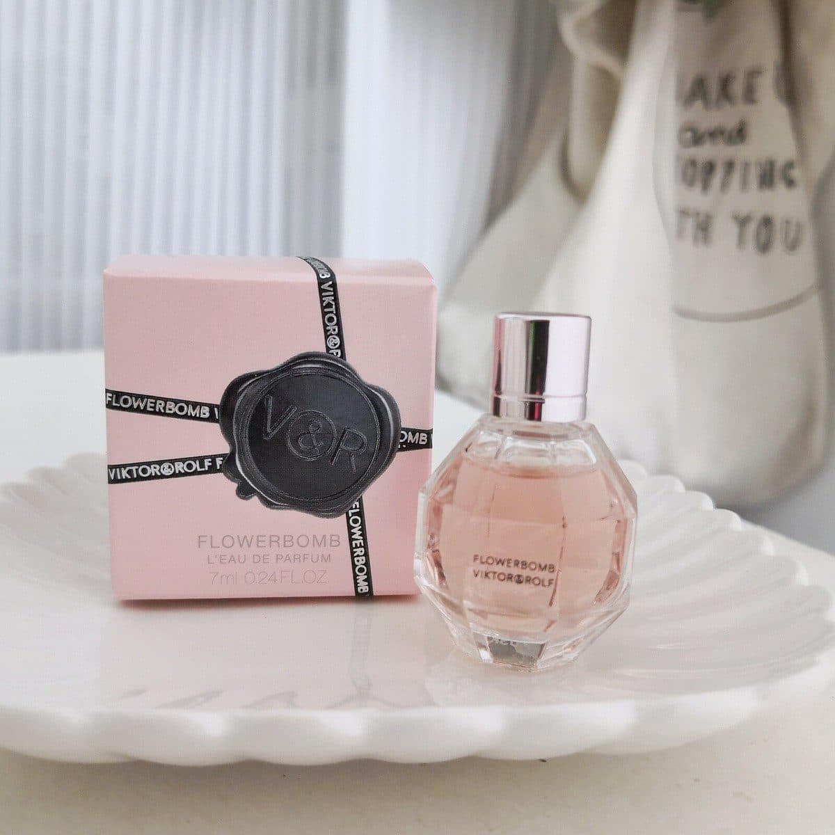 عطر زنانه ویکتور اند رولف فلاوربمب ادو پرفیوم Viktor&Rolf Flowerbomb Eau de Parfum حجم ۷ میلیلیتر