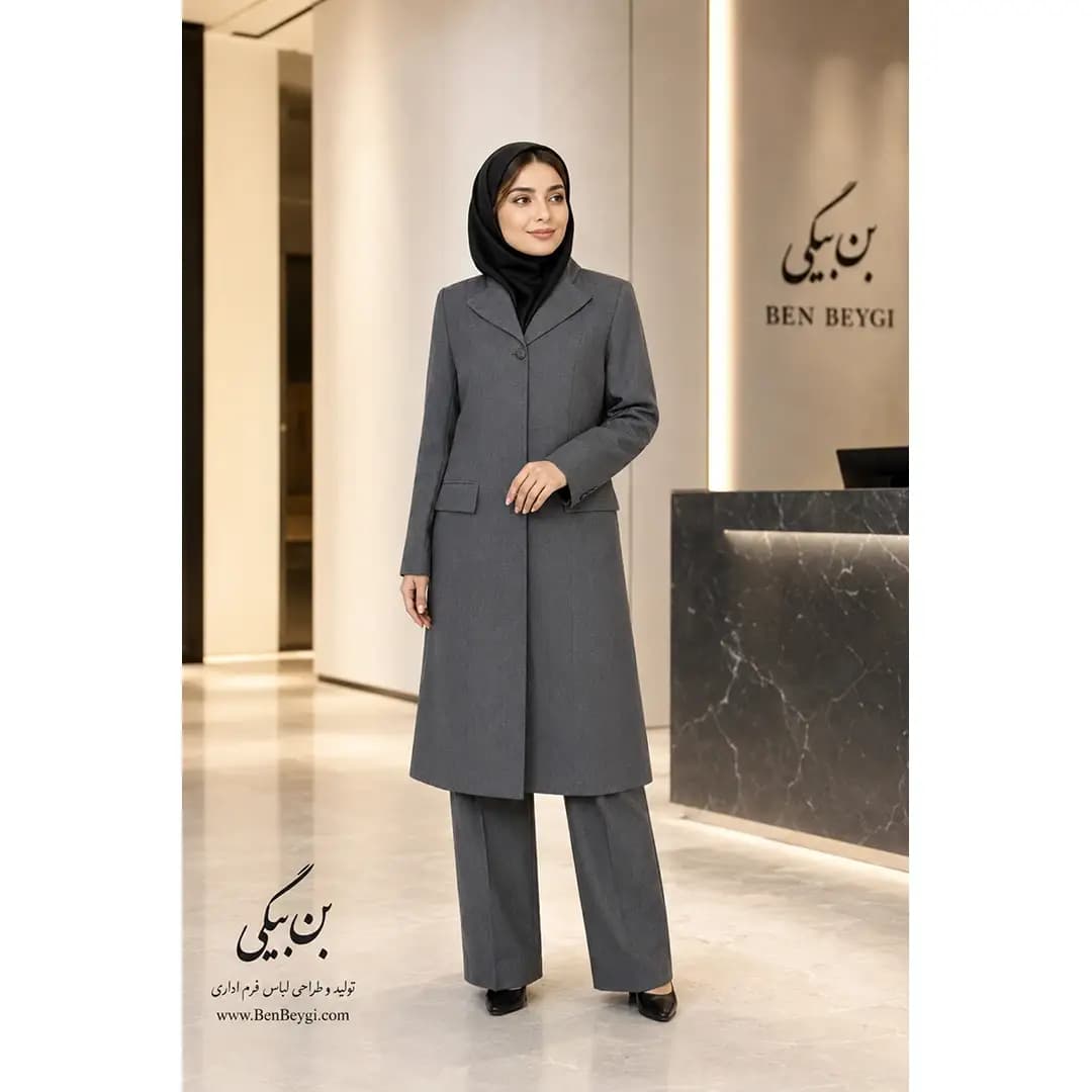 مانتو اداری طوسی یقه ملوانی تک دکمه پارچه بزیاق دیپلمات کد 42638 — تصویر ۹
