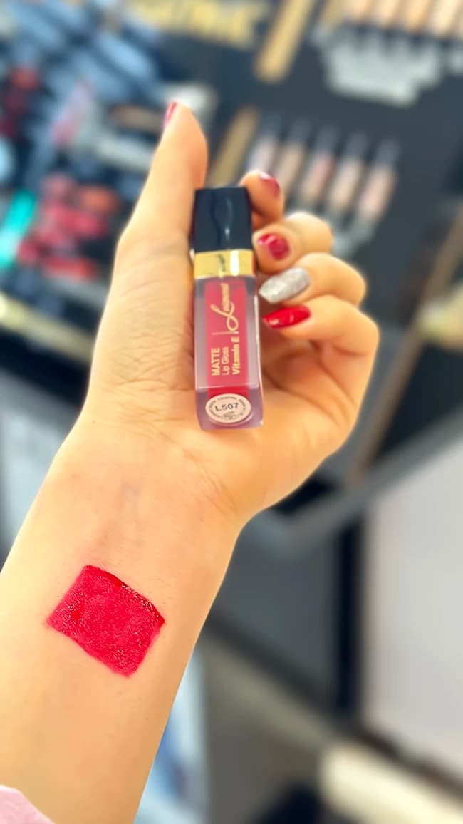 رژ لب مایع مات لوسمنت شماره L507 حاوی روغن آرگان — تصویر ۳