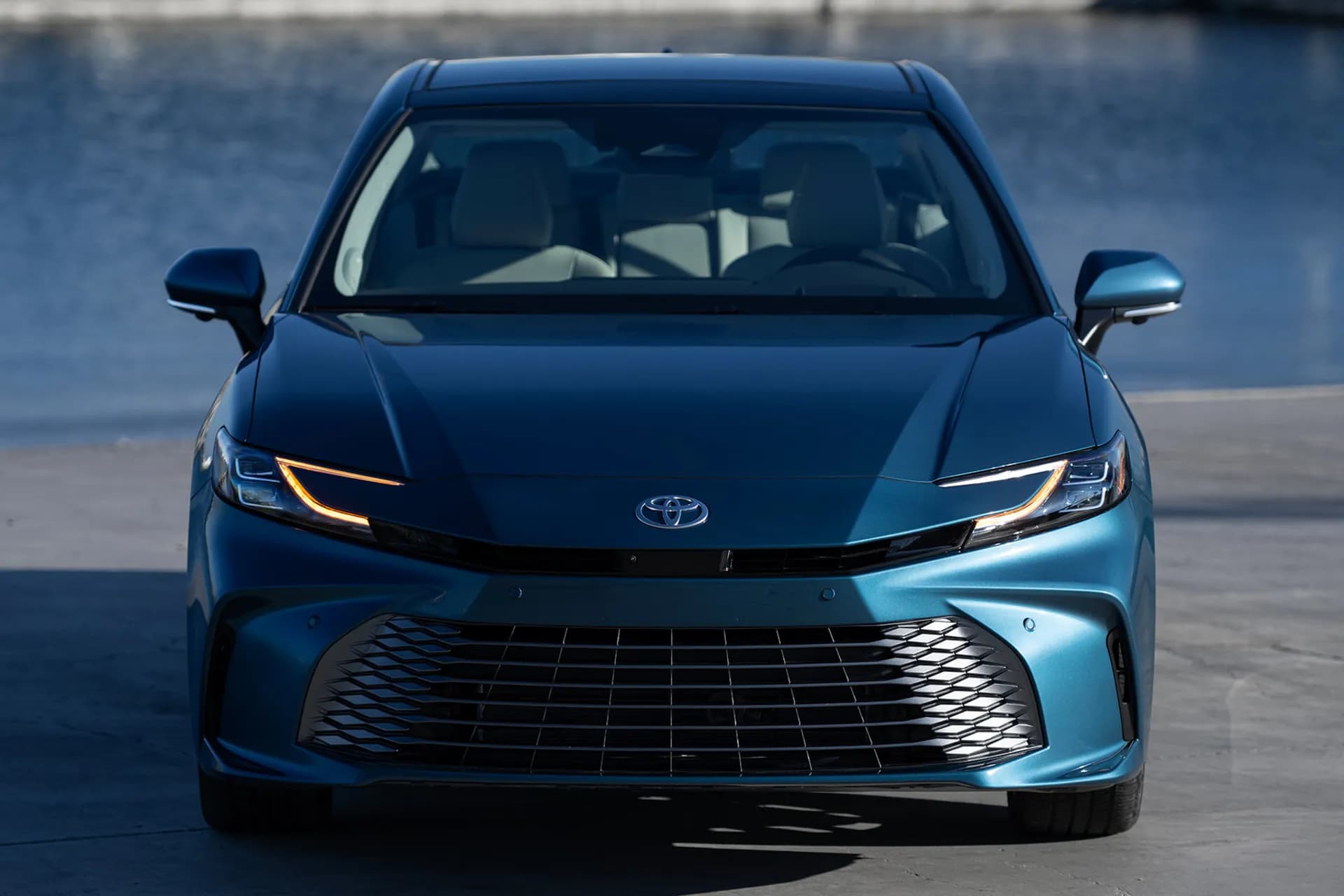طلق چراغ جلو تویوتا کمری XV70 & XV80 (ایکس وی 70 و ایکس وی 80) هیبریدی مدل سال 2024 تا 2026 — تصویر ۴