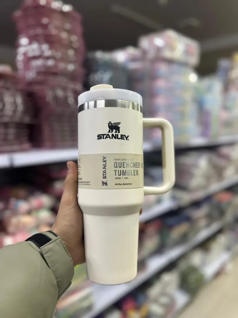 تراول ماگ طرح استنلی دسته دار Stanley quencher حجم 1.8 لیتر — تصویر ۴