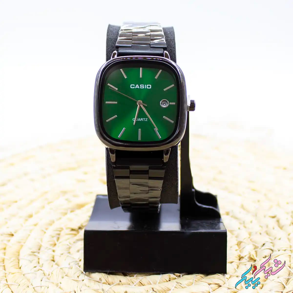 ساعت مچی مردانه اولد مانی طرح کاسیو با صفحه سبز و بند مشکی برند Casio — تصویر ۳