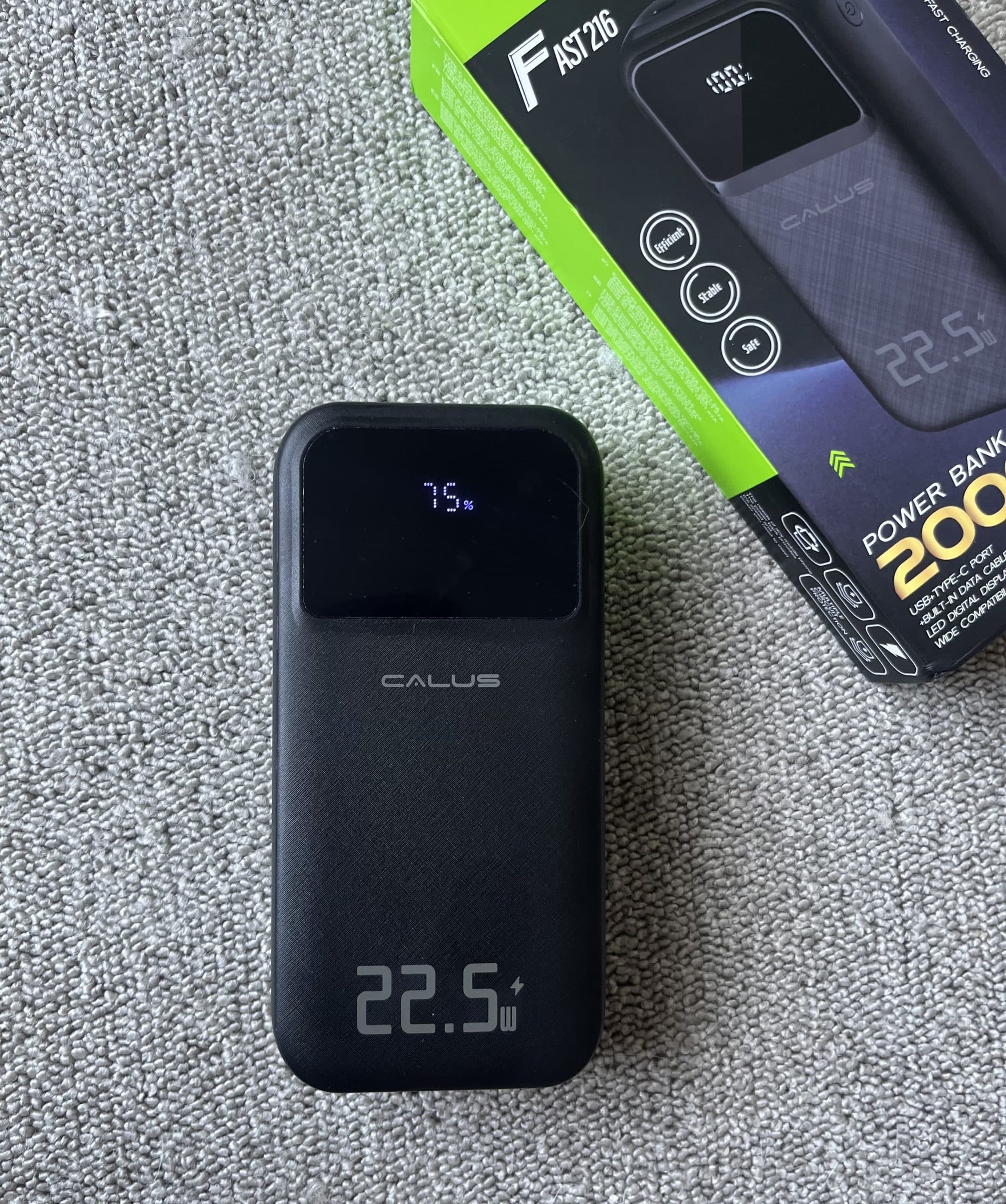 پاور بانک ۲۰۰۰۰ کابل متصل fast216 از برند کالوس calus — تصویر ۳