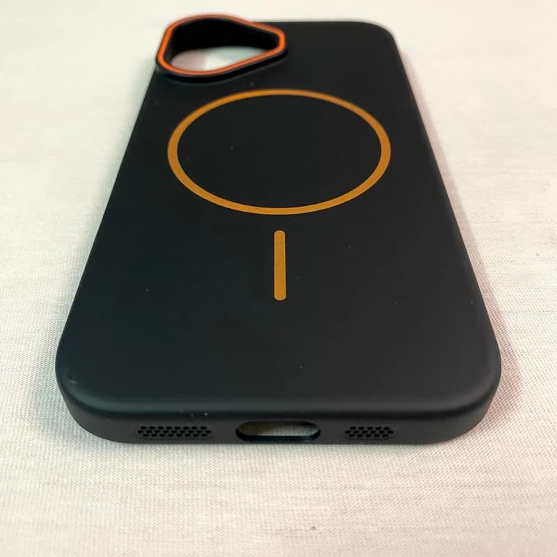 کاور مدل mog مناسب برای گوشی موبایل اپل iPhone 16 — تصویر ۵