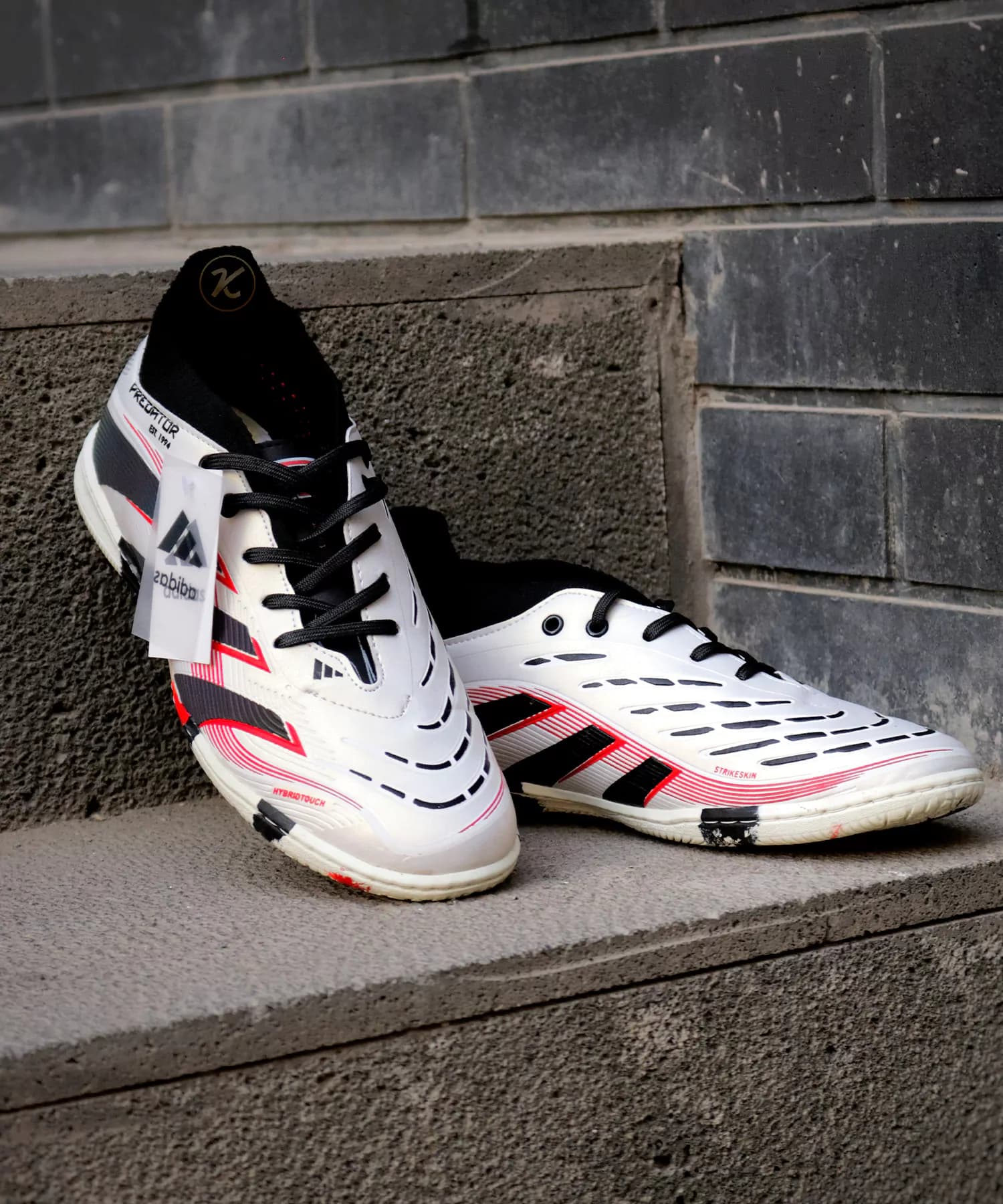 کفش سالنی آدیداس پردیتور الایت سفید Adidas predator elite — تصویر ۳