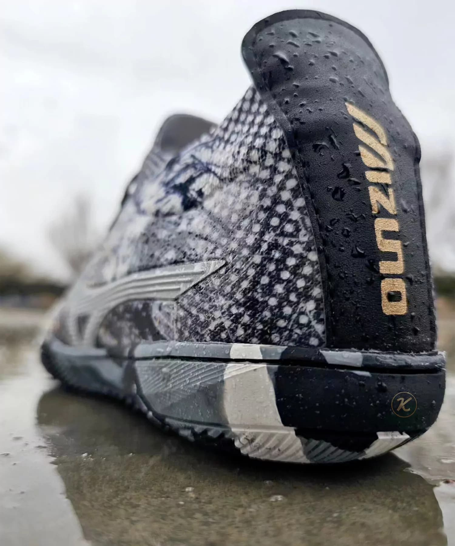 کفش فوتسال میزانو مشکی Mizuno — تصویر ۳