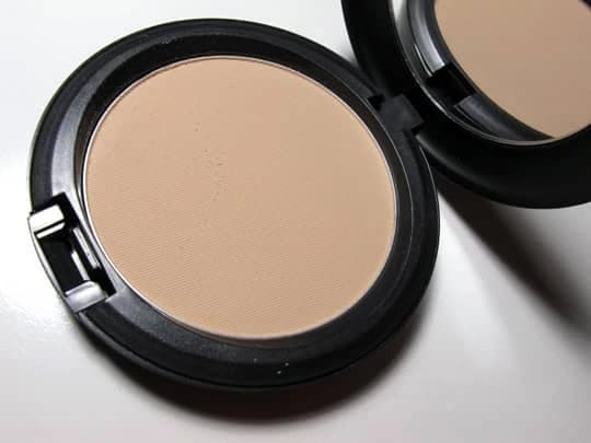 پودر فونداسیون و تثبیت کننده دوبله مک – MAC Studio Fix Powder Plus Foundation — تصویر ۴