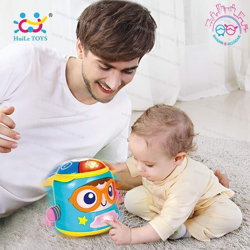3122 پسرک شاد عینکی تعادلي هولا (هولی تویز) – Happy Baby Soother & Activity Toy