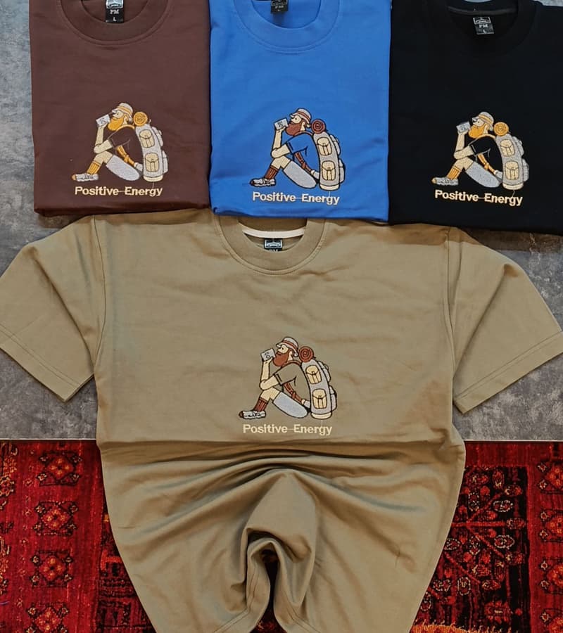 تیشرت باکسی گلدوزی باکسی — تصویر ۵