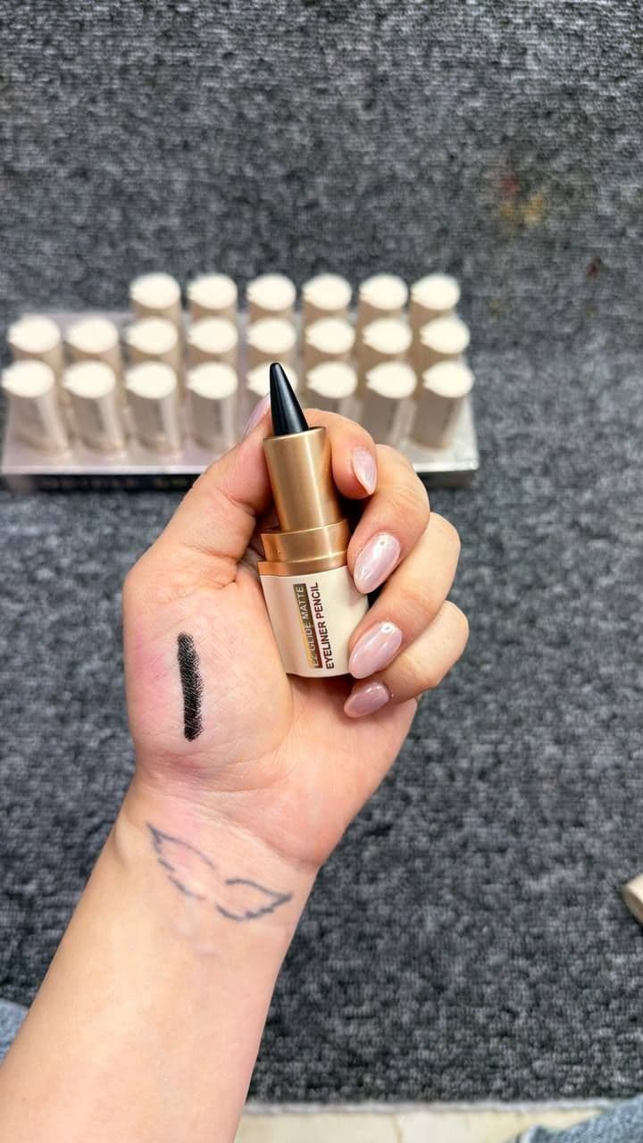 سرمه چشم پیچی کیودن رز مدل EZ Glide Matte — تصویر ۴