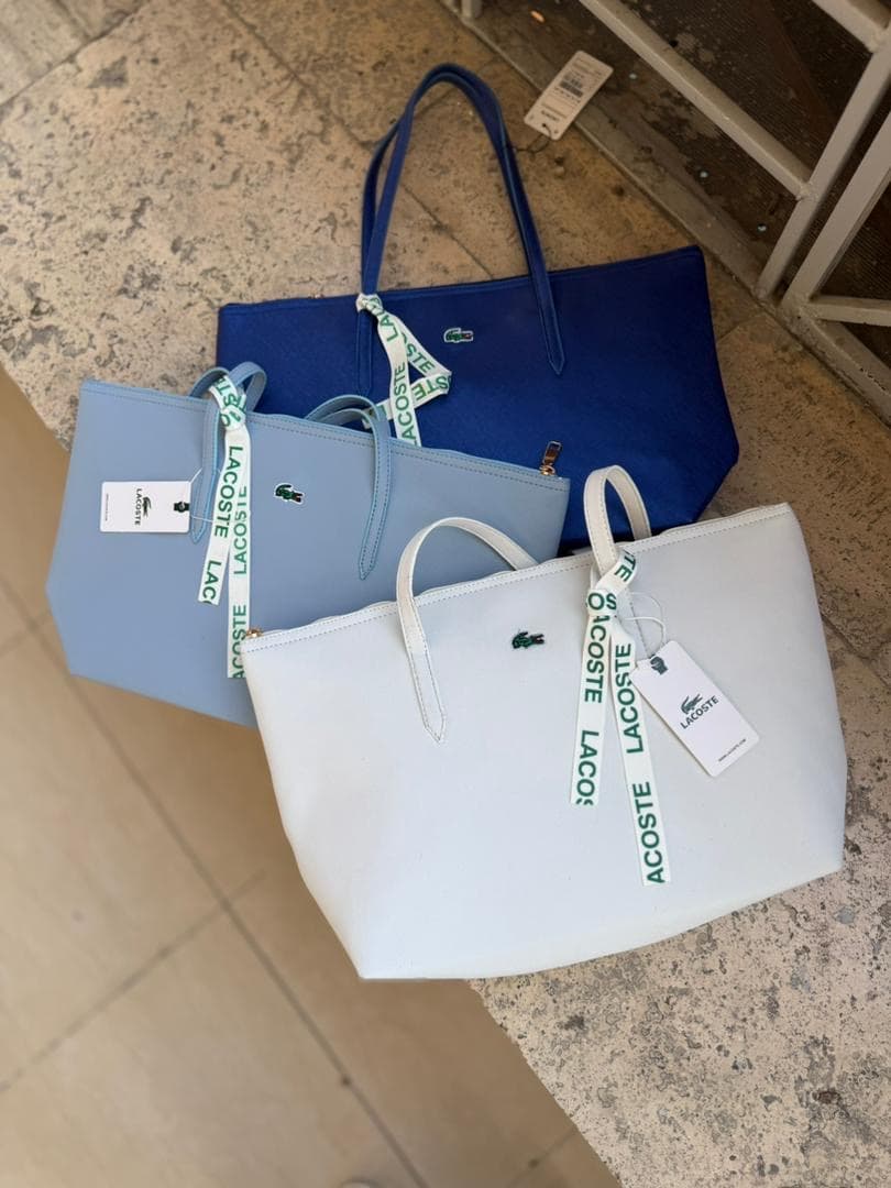 کیف زنانه دوشی بزرگ لاکوست — تصویر ۳