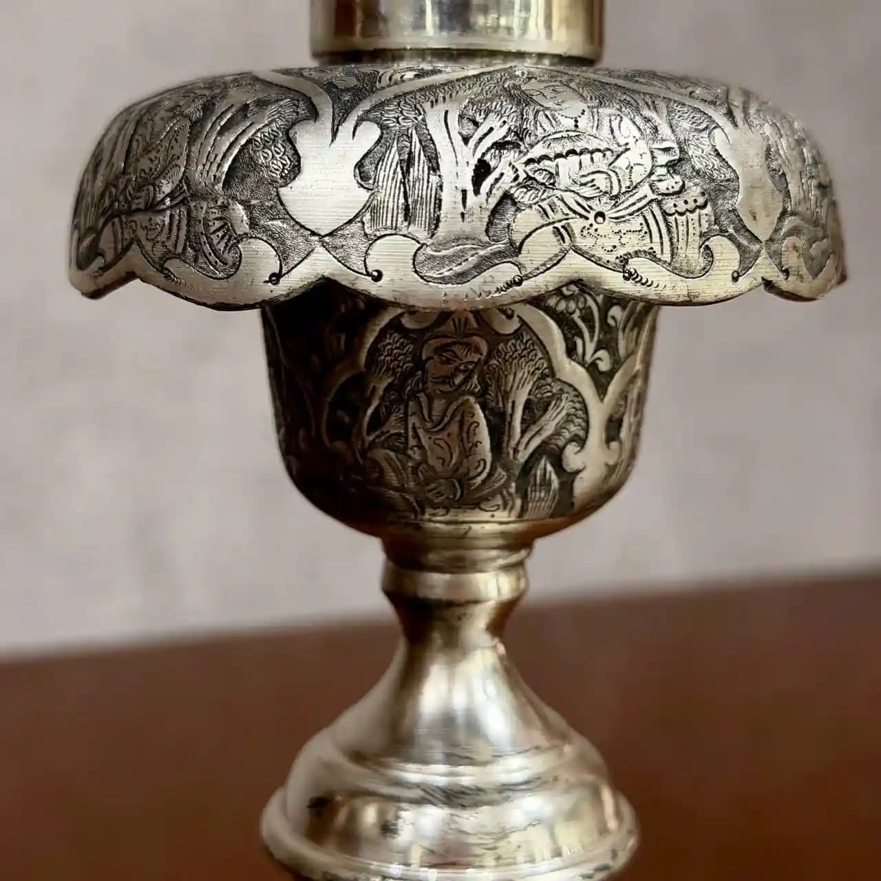 شمعدان نقره لاله دامن دار ریزقلم مینیاتور اعلا — تصویر ۳